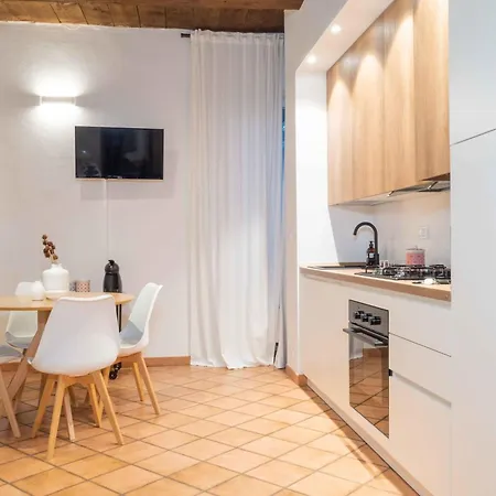Апартаменты In Centro Storico L&l House *