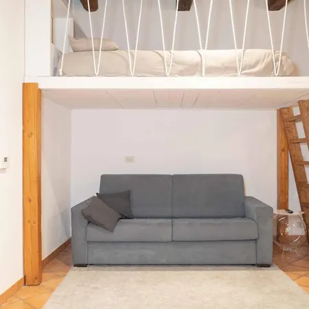 In Centro Storico L&l House Daire *