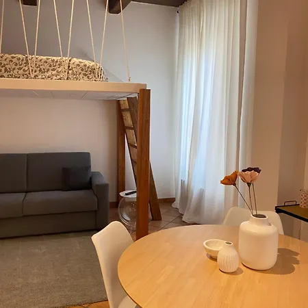 In Centro Storico L&l House *