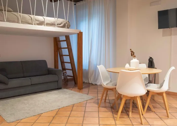 In Centro Storico L&l House Appartement Imola